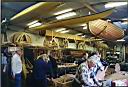 r1-08.jpg: dec2001 12voets jol aan het dak, karveel karkas achteraan